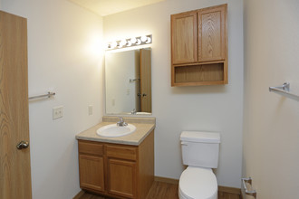 Westwood Apartments in Grand Forks, ND - Building Photo - Interior Photo