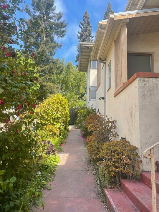 2665 Virginia St in Berkeley, CA - Foto de edificio