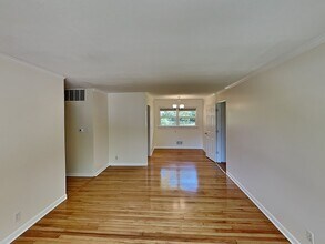 2204 Carlisle Rd in West Lafayette, IN - Building Photo - Building Photo