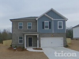 304 Trulove Ln in Locust Grove, GA - Building Photo