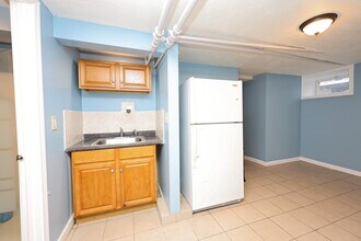 23 Hudson St in Milton, MA - Foto de edificio - Building Photo