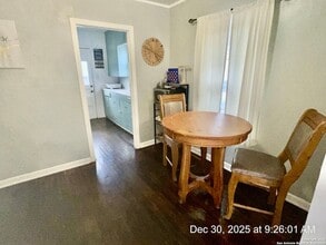1010 Gardina St in San Antonio, TX - Building Photo - Building Photo