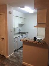 5550 N Braeswood Blvd in Houston, TX - Building Photo - Building Photo