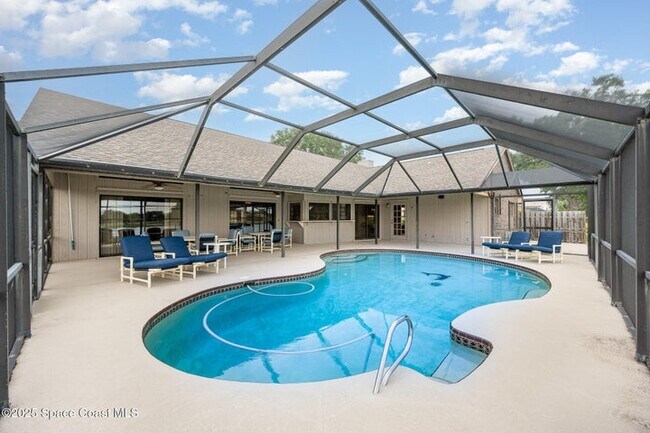 441 Crystal Lake Dr in Melbourne, FL - Building Photo - Building Photo