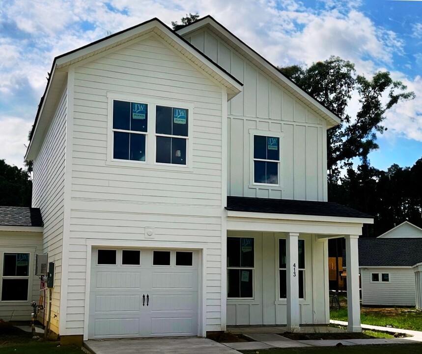 413 Queenview Ln in Charleston, SC - Building Photo