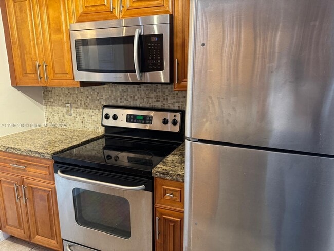 2471 SW 82nd Ave, Unit 108 in Davie, FL - Building Photo - Building Photo