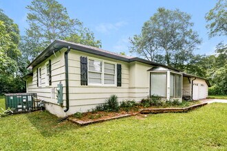 1001 Park Pl in Center Point, AL - Building Photo - Building Photo