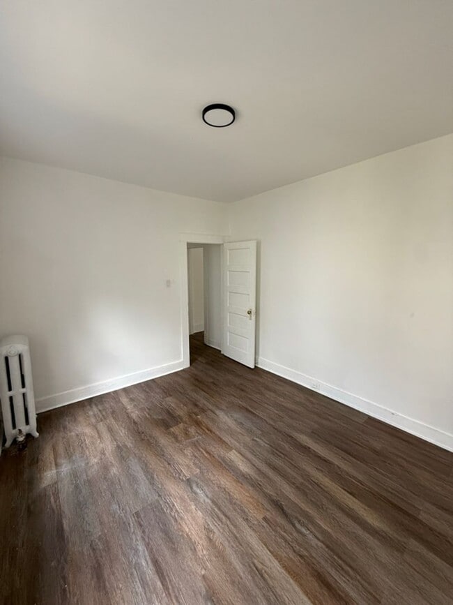 property at 1608 E Gibson St