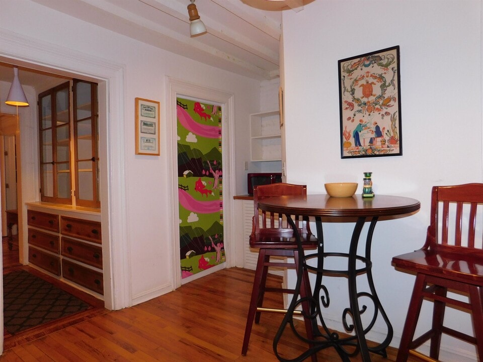 1113 Bloomfield St in Hoboken, NJ - Building Photo