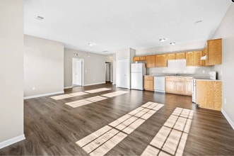 14196 Lakeside Blvd N in Shelby Township, MI - Building Photo - Building Photo