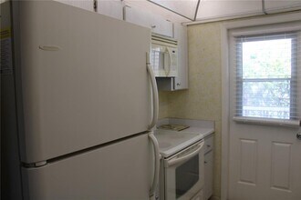 3810 Gulf of Mexico Dr in Longboat Key, FL - Building Photo - Building Photo