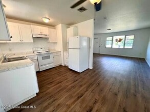 2955 Redgrove Dr NE in Palm Bay, FL - Building Photo - Building Photo