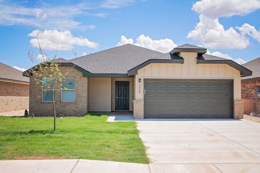 1320 Bajada St in Midland, TX - Building Photo