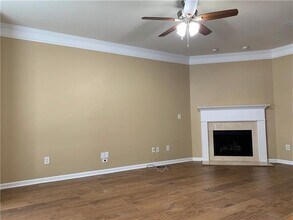 6122 Deluna Way in Duluth, GA - Building Photo - Building Photo