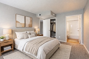 Spring Brook in Holland, MI - Building Photo