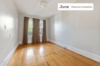 Private bedroom in 4 bed/1 bath Home in Cambridge, MA - Foto de edificio - Building Photo