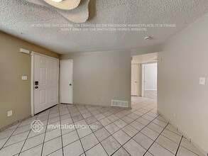 4651 N 79th Dr in Phoenix, AZ - Building Photo - Building Photo
