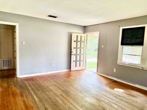 1125 Perkins Rd in Baton Rouge, LA - Building Photo - Building Photo