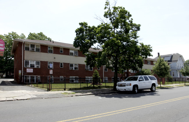 409-415 Jefferson Ave in Elizabeth, NJ - Building Photo - Building Photo