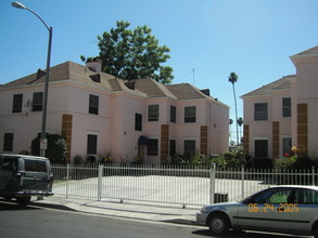 175-179 N Edgemont St in Los Angeles, CA - Building Photo - Building Photo