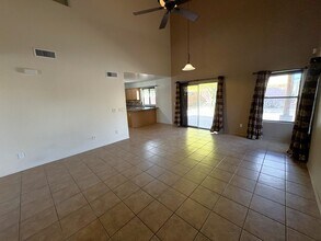 9985 E Country Shadows Dr in Tucson, AZ - Building Photo - Building Photo