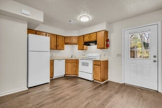 162 High St in West Point, MS - Building Photo - Building Photo