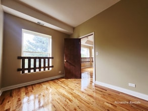 207 N Parkside Ave in Chicago, IL - Foto de edificio - Building Photo