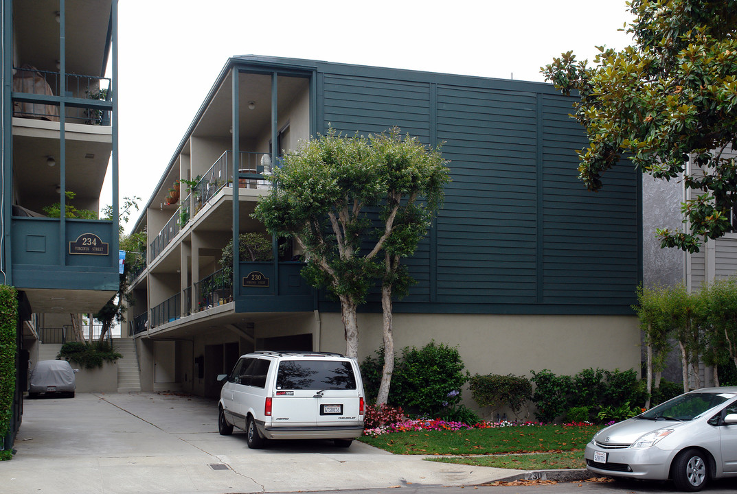 230 Virginia St in El Segundo, CA - Building Photo