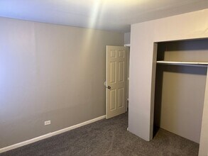 631 Andover St in Chicago Heights, IL - Building Photo - Building Photo