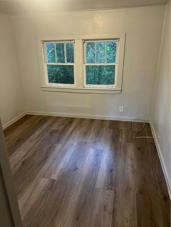 2372 Columbus Ave in Mobile, AL - Building Photo - Building Photo