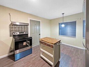 3101 S 24th St in Fort Pierce, FL - Building Photo - Building Photo