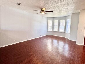 6723 Ambercrest Dr in Arlington, TX - Building Photo - Building Photo