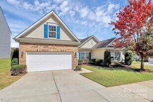 7000 Dacian Ln in Indian Trail, NC - Building Photo