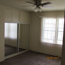 1149 E Carson St, Unit 9 in Long Beach, CA - Foto de edificio - Building Photo