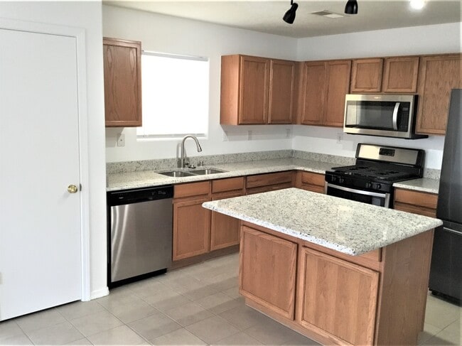 1452 Penasco Rd NE in Rio Rancho, NM - Building Photo - Building Photo