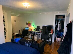 12 Keswick St, Unit 3 in Boston, MA - Building Photo - Building Photo