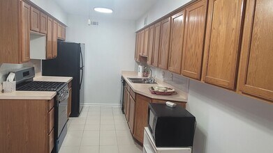 1603 N Windsor Dr in Arlington Heights, IL - Building Photo - Building Photo