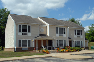 Union Valley Apartments in Finleyville, PA - Building Photo - Building Photo