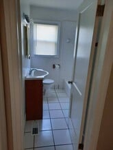 24414 Powers Ave in Dearborn Heights, MI - Building Photo - Building Photo