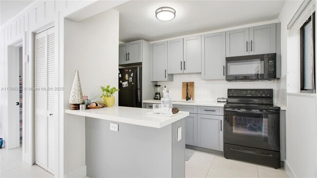 1750 NE 144th St, Unit 2