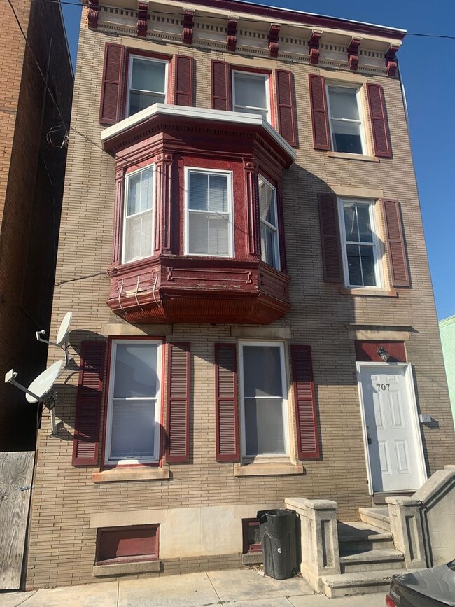 707 E Market St in York, PA - Building Photo - Building Photo