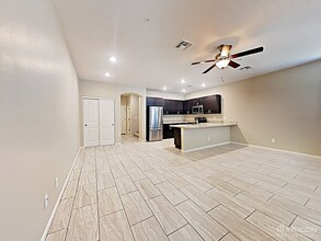 12592 W Lindbergh Dr in Peoria, AZ - Building Photo - Building Photo