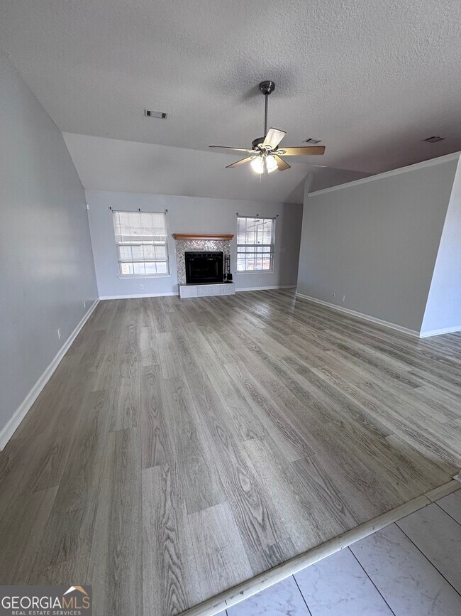 106 Lake Manor Dr in Kingsland, GA - Building Photo - Building Photo