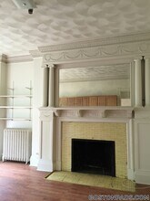 43 Bay State Rd in Boston, MA - Foto de edificio - Building Photo