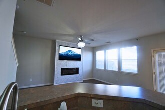 12411 Oriole Lake Way in Houston, TX - Building Photo - Building Photo