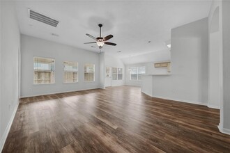 11719 Short Trail Ln in Tomball, TX - Building Photo - Building Photo