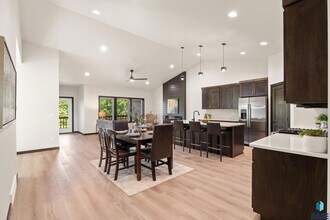 1113 S Foss Ave in Sioux Falls, SD - Building Photo - Building Photo