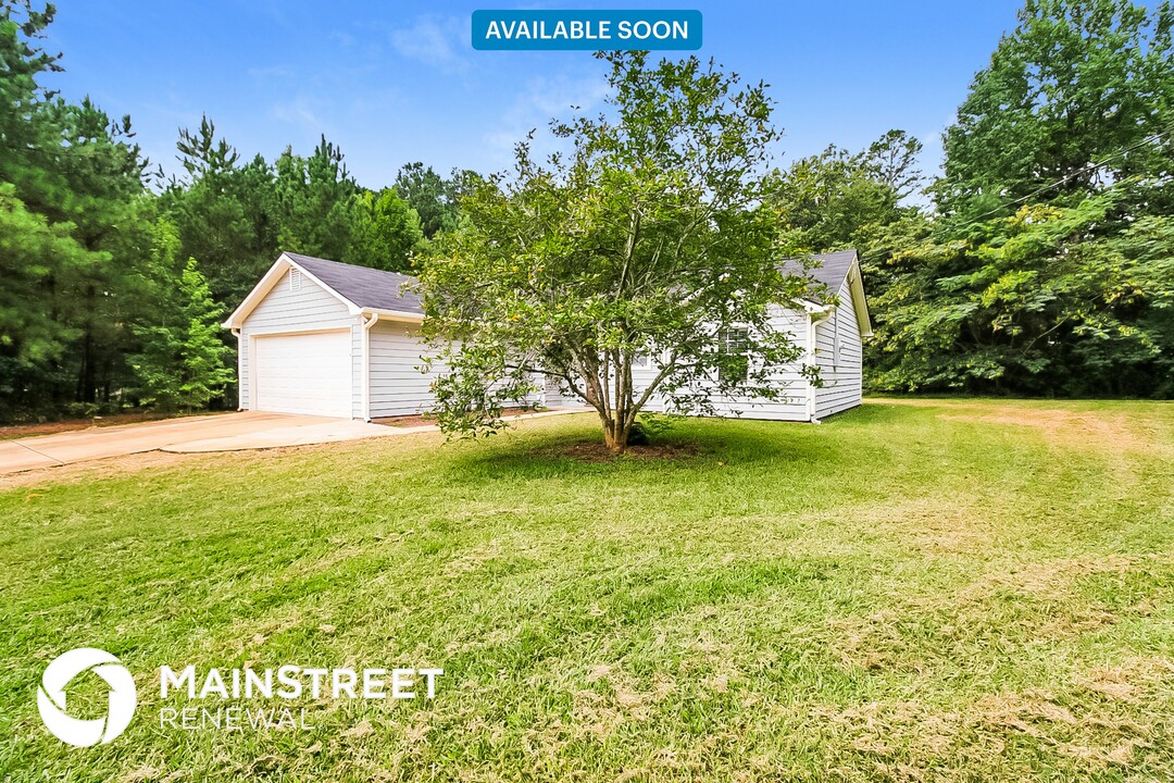 155 Ingrams Ln in Locust Grove, GA - Building Photo