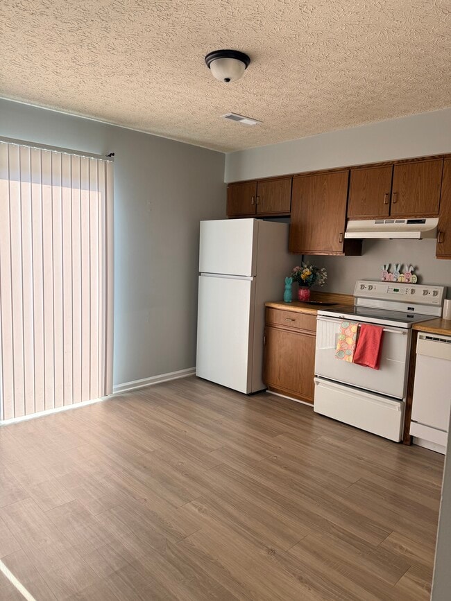 24 Duiguid Dr in Lynchburg, VA - Foto de edificio - Building Photo