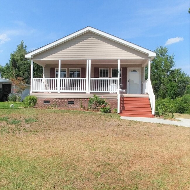 608 Main St Ext in Swansboro, NC - Building Photo - Building Photo